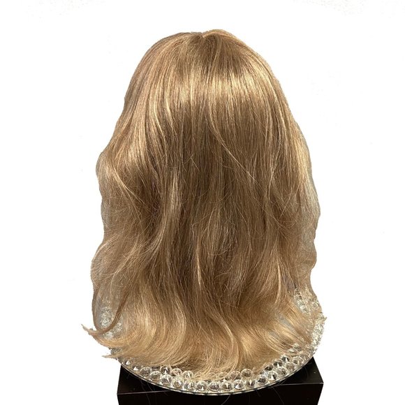 Blonde long layered wig with bangs - Picture 4 of 5